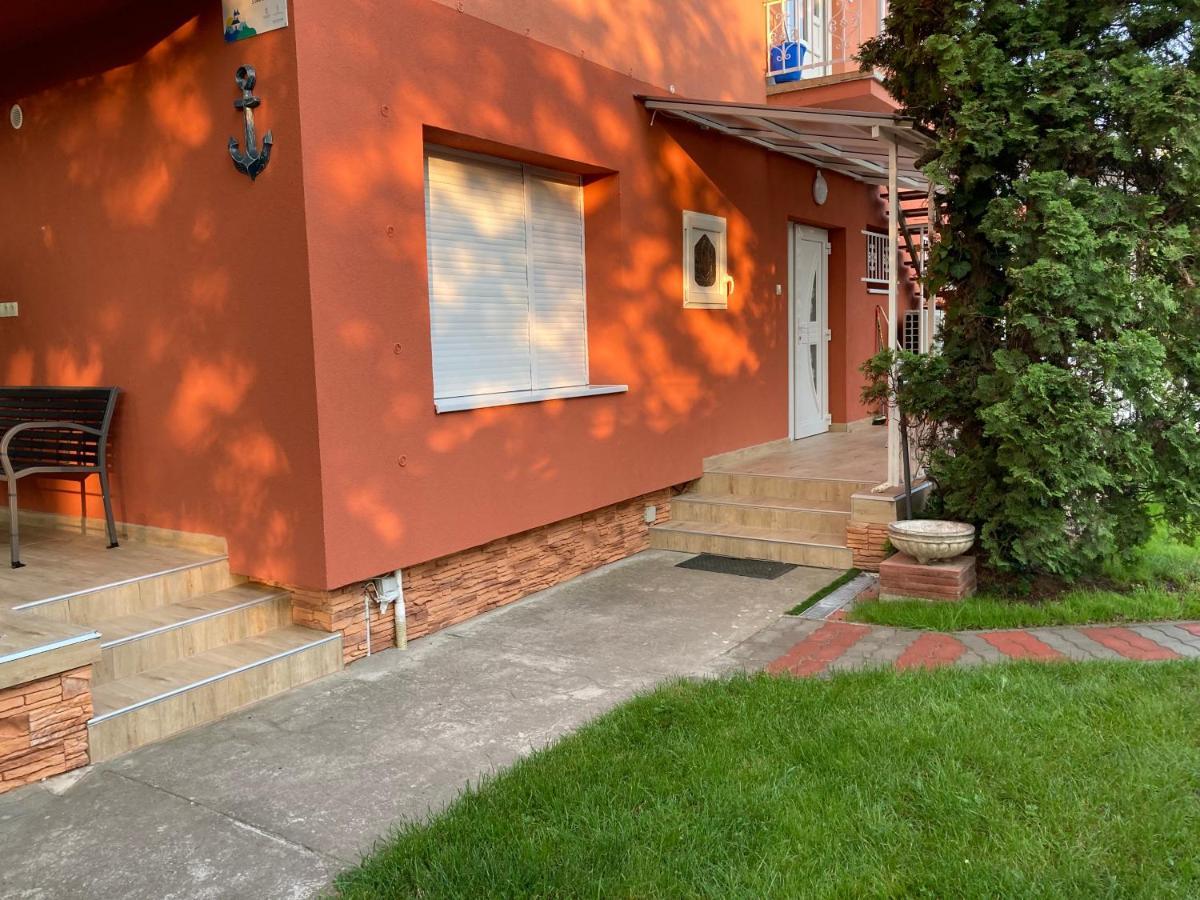 Balaton Vendeghaz Appartement Siófok Buitenkant foto